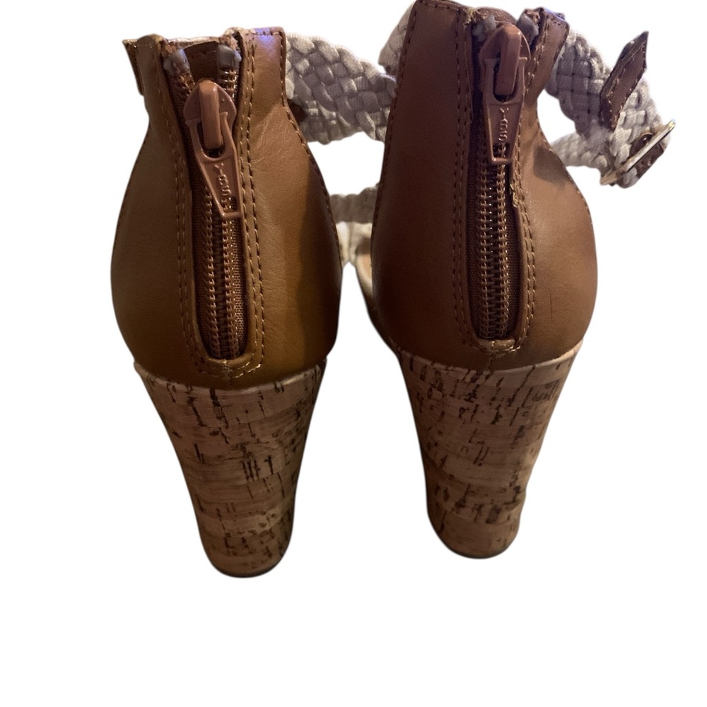 Mossimo Supply Co. Women's Tan Braided Sandals - Picture 3 of 5